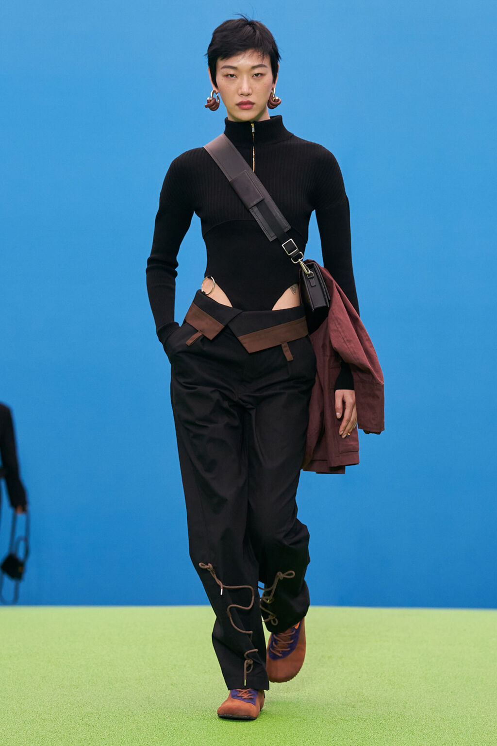 Look 25